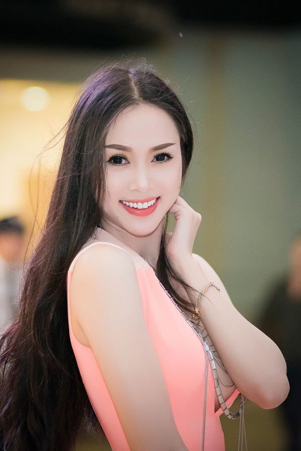 You are currently viewing Hình Ảnh Gái Đẹp Tóc Ngắn Những Thách Thức Và Góc Nhìn Xã Hội Trong Văn Hóa Việt Nam